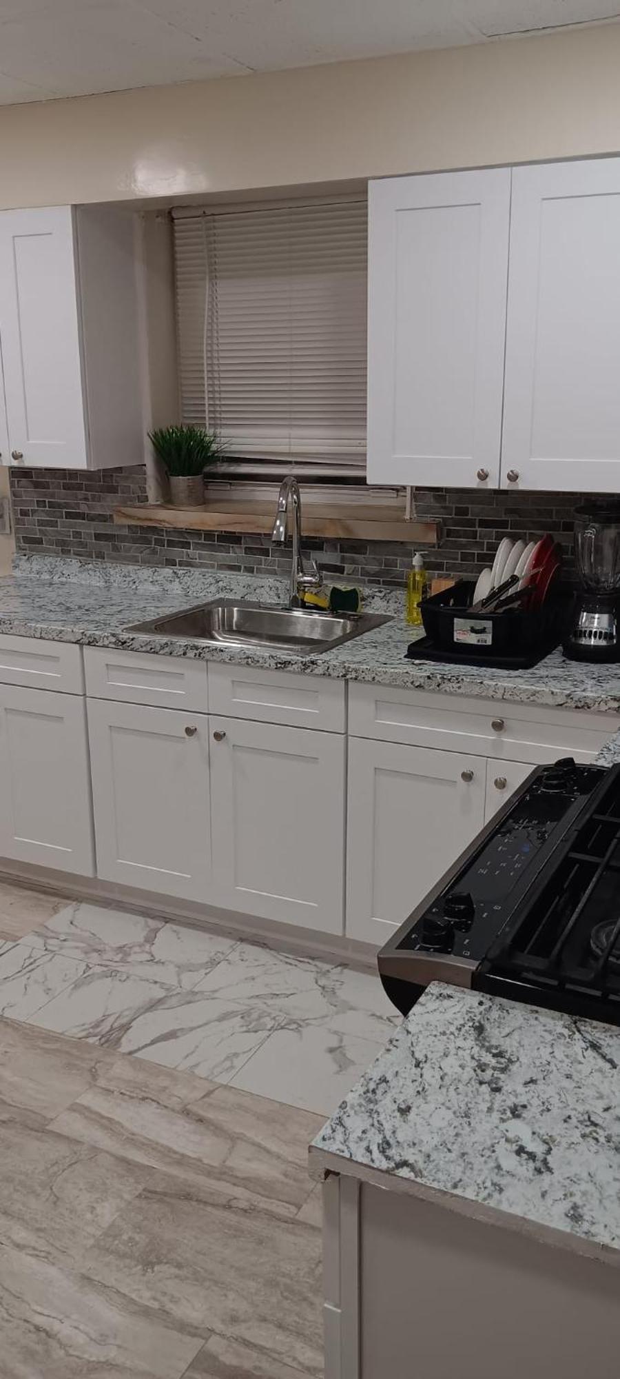 Z & Z Apartment Нюарк Екстериор снимка
