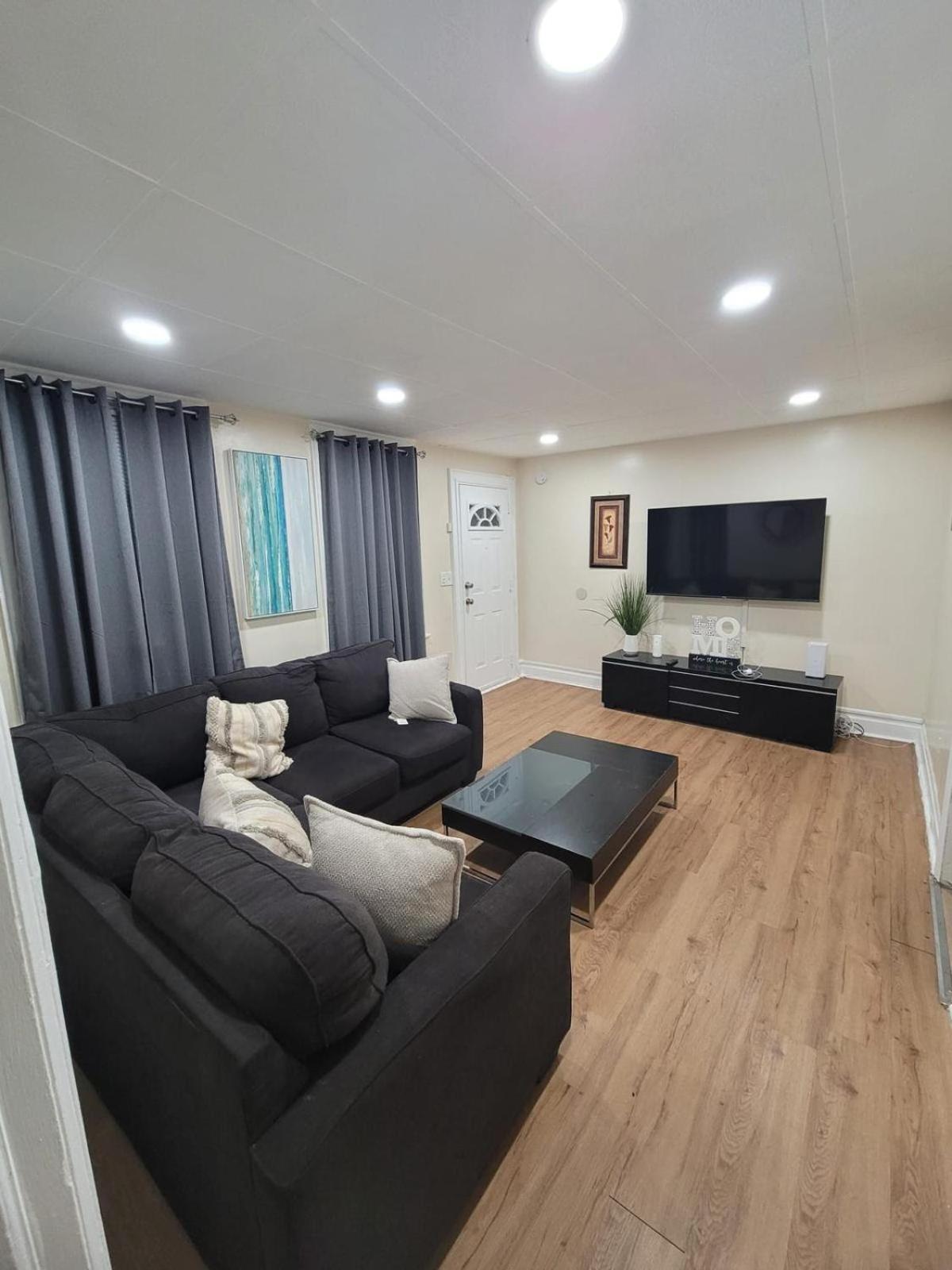 Z & Z Apartment Нюарк Екстериор снимка